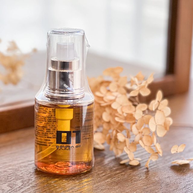 curunö 01 golden oil のボトル